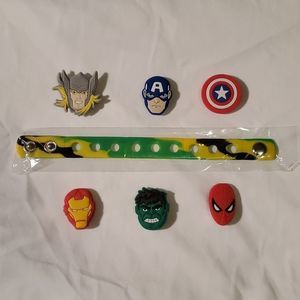 NEW 6 PIECE SUPERHEROES CROC CHARM JIBBITZ W/BAND